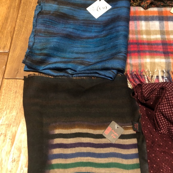 Scarf package deal! - Picture 2 of 8